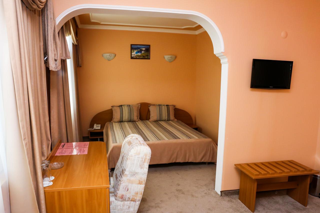 Hotel Bulgaria Kardzsali Kültér fotó