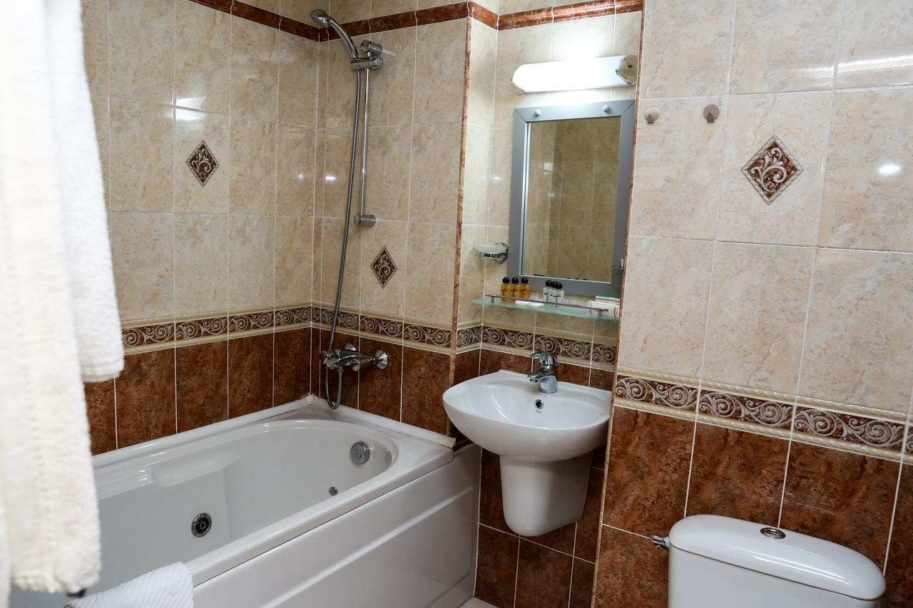 Hotel Bulgaria Kardzsali Kültér fotó