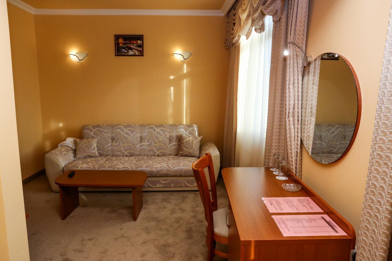 Hotel Bulgaria Kardzsali Kültér fotó